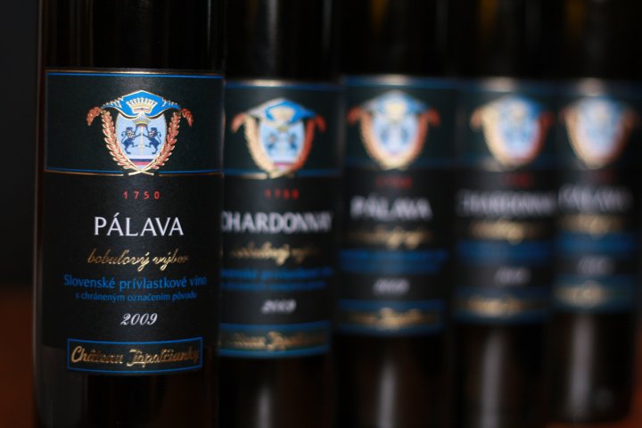 斯洛伐克晚摘甜白酒之美